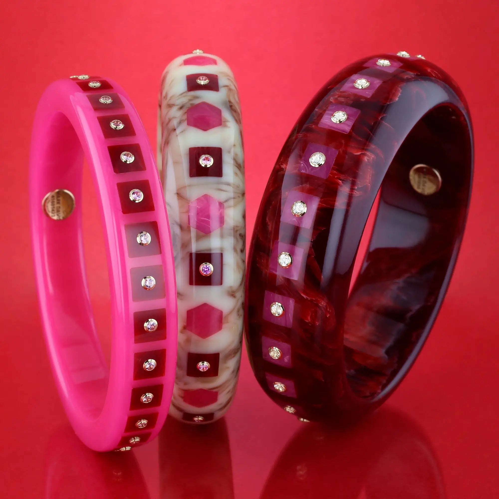 Dalia Bangle | Cream beige bakelite with inlay and stones.