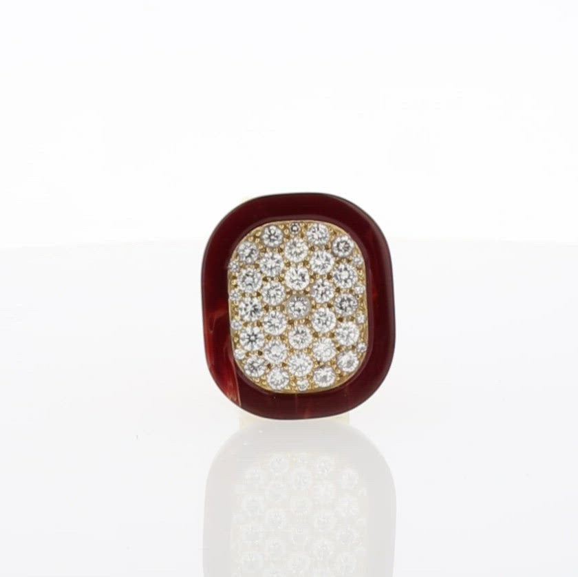 Celine Ring | Gold band ring with diamonds surrounded by bakelite.