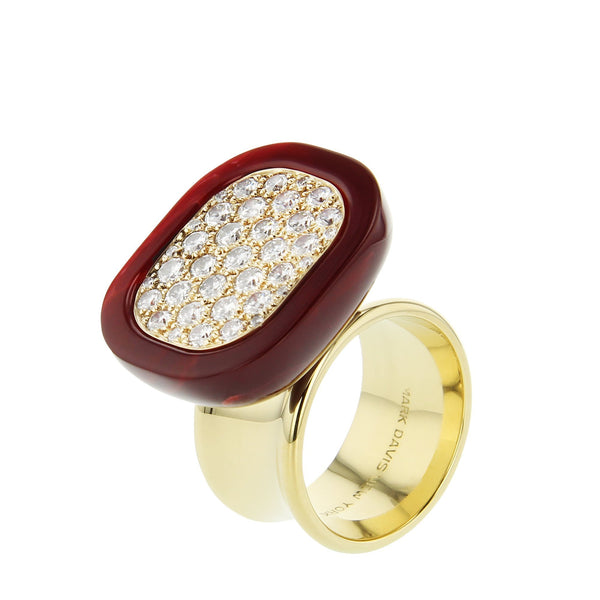 Celine Ring | Gold band ring with diamonds surrounded by bakelite.