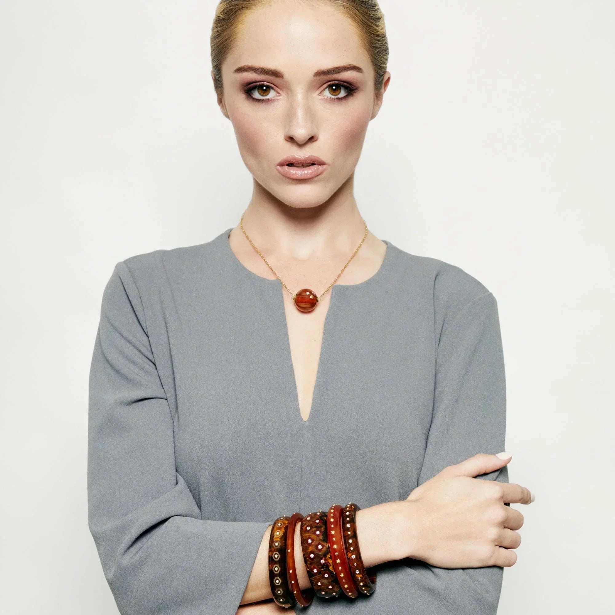 Lucy Necklace | Alluring pendant necklace with stones.