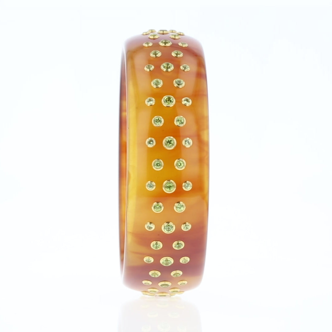 Tess Bangle | Fashionable bakelite bangle with inlay and stones.